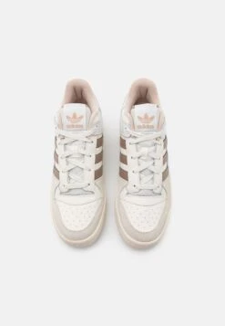 Adidas Originals Forum Unisex - Baskets Basses - Core White/Chalky Brown/Taupe -Chaussure Belle Promos Boutique 3aacf48a51584572acecb25c5d32bba3