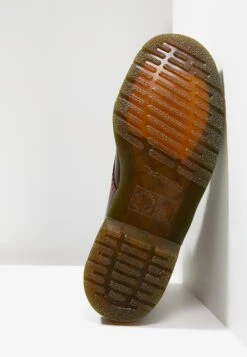 Dr. Martens Winchester Ii Boot 1460 Vegan - Bottines À Lacets - Cherry -Chaussure Belle Promos Boutique 5c638ebb5c844054b7c94bd93ddaabb8