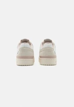 Adidas Originals Forum Unisex - Baskets Basses - Core White/Chalky Brown/Taupe -Chaussure Belle Promos Boutique 688c4dc8540e4dcf881302254e332ac5