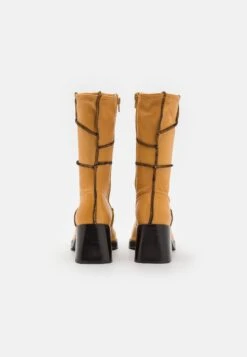 Miista Lois Boots - Bottes - Beige -Chaussure Belle Promos Boutique a51e2f4231af4401aace7fa4b939ada7