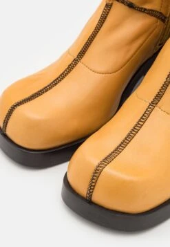 Miista Lois Boots - Bottes - Beige -Chaussure Belle Promos Boutique e3c619534b0647a8b927ef2615b888d8