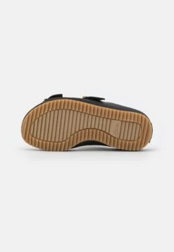 Clarks Brookleigh Sun - Chaussons - Black -Chaussure Belle Promos Boutique f644f42fa58e43f4a8e113eea0f2f6f0
