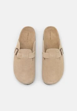 Pier One Leather Unisex - Chaussons - Beige -Chaussure Belle Promos Boutique fb9c0aed91d14aa2a90f9e1af6a1df5d